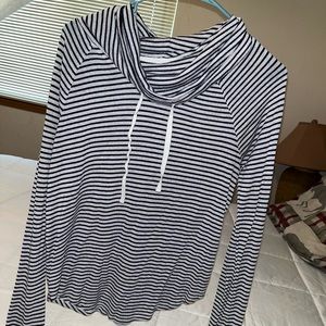 Small scrunch neck top